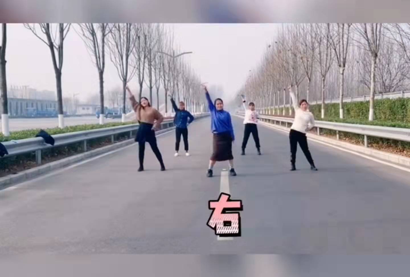 【濟寧大運河駕校】關(guān)注我校官方抖音號,觀看更多精彩視頻!(圖4) 【濟寧大運河駕?!筷P(guān)注我校官方抖音號,觀看更多精彩視頻!(圖4)