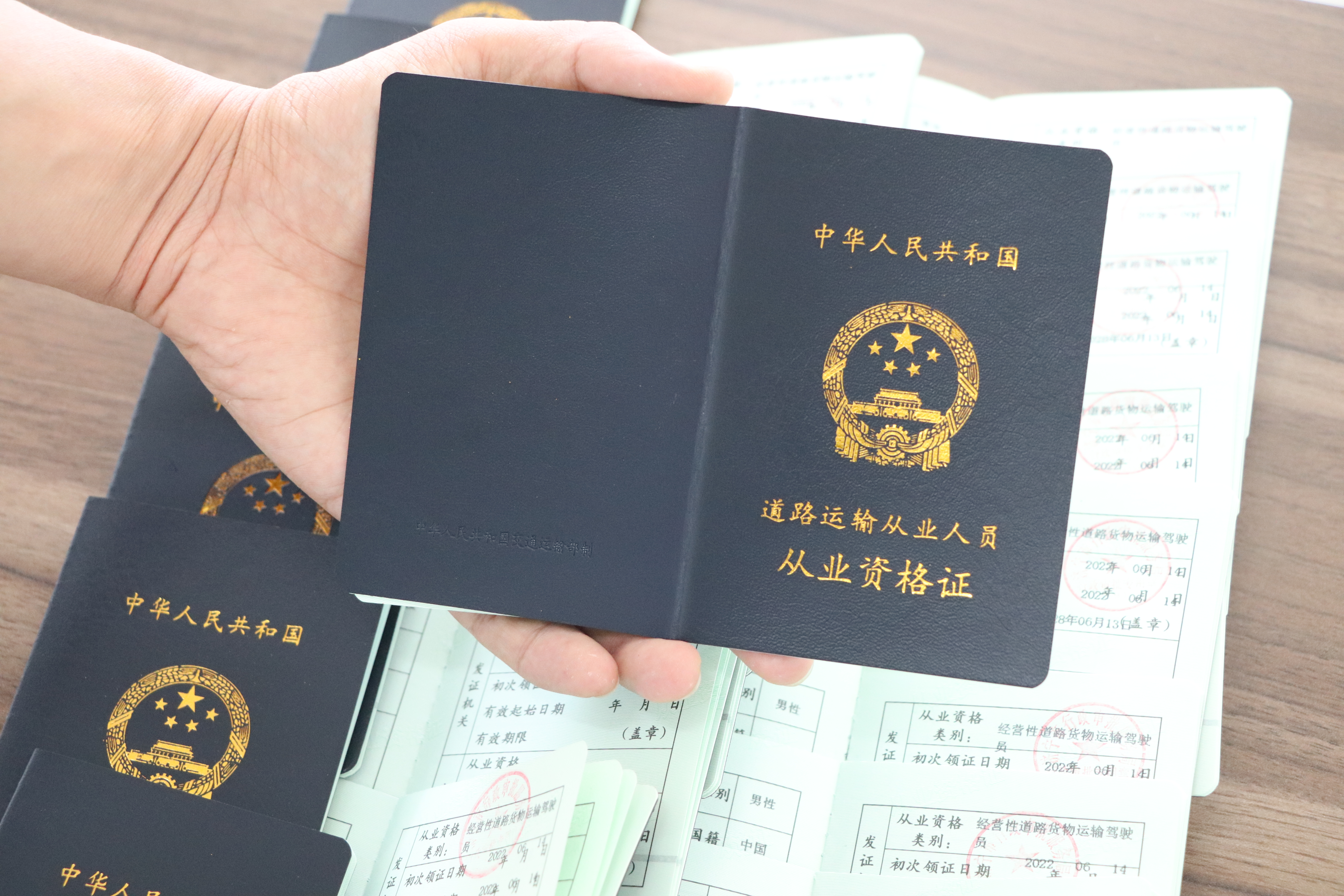 【濟(jì)寧大運(yùn)河駕校】客貨運(yùn)上崗證火熱報(bào)名中，大車司機(jī)必備！(圖3)