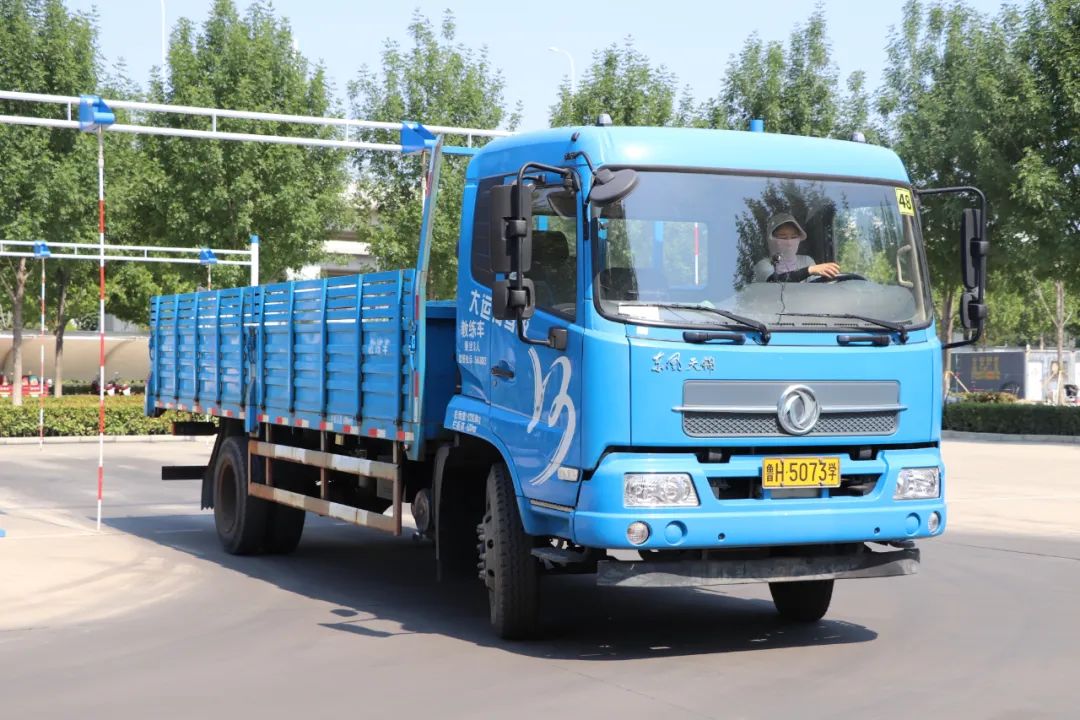 【濟(jì)寧大運(yùn)河駕?！啃≤噧r學(xué)大車，45天快速拿駕照！(圖4)