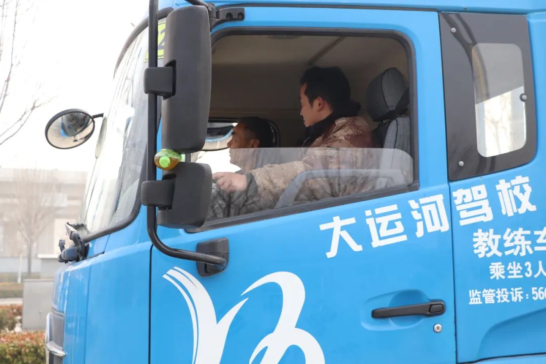 【濟寧大運河駕校】大車“直通班”全新升級，設(shè)備車考試訓練！(圖5)