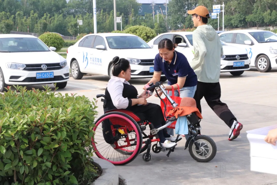 【濟(jì)寧大運(yùn)河駕?！肯娜账颓鍥觯瑯废硎钇趯W(xué)車之旅(圖10)