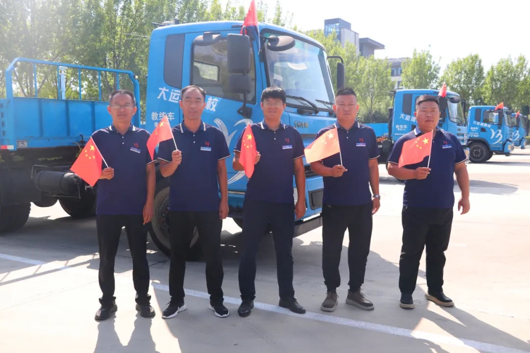 金秋十月迎國(guó)慶，“全車型”報(bào)名鉅惠活動(dòng)震撼開(kāi)啟！(圖2)